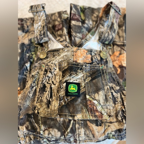 John Deere Mossy Oak Camo Overalls Youth Size 7 Unisex - Picture 5 of 13